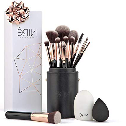 Niré Artistry kit: pennelli make up, Niré Beauty Blender, pulitore pennelli in una confezione regalo