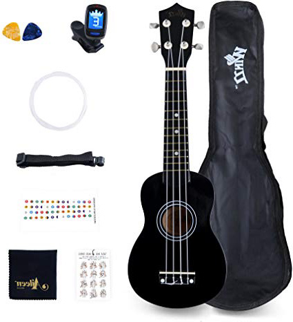 Winzz Ukulele Soprano Kit di Avvio per Principianti con Borsa, Accordatore, Corde Aggiuntive, Cinturino, Pettorale, Fret Adesivi, Carta Accordi, Panno per Lucidare, Nero