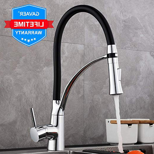 GAVAER Rubinetto per Cucina con Doccetta Estraibile, Miscelatore Cucina Girevole a 360° e Spruzzatore a Doppia Funzione con Flessibile in Silicone Nero, Ottone Cromato, Garanzia a Vita.