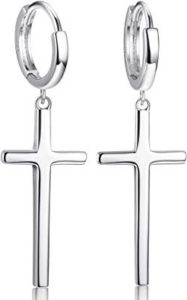 I 10 migliori pendenti per uomo e i migliori sconti